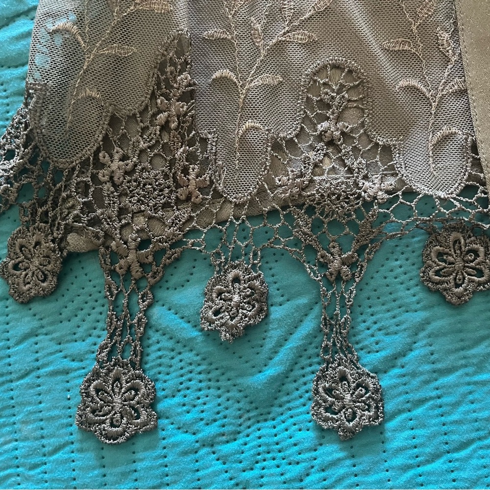 Ladies Party Dress - Picture 2 of 11